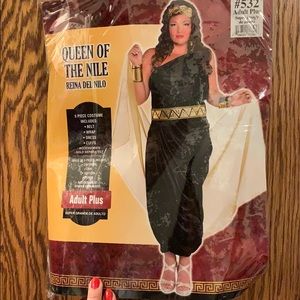 Plus size queen of the Nile costume